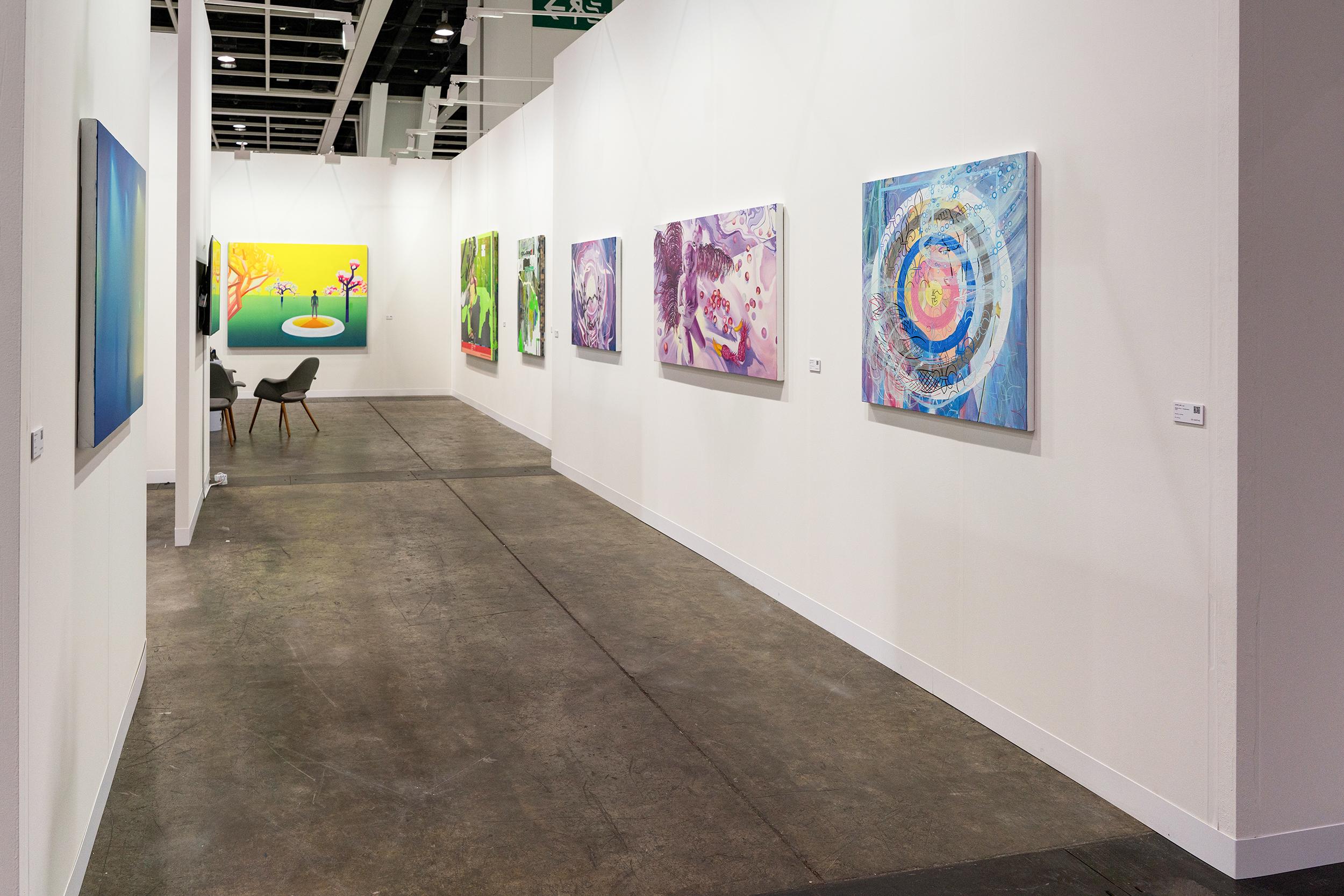 照片| 2024年巴塞尔艺术展香港展会| 艺术博览会| DE SARTHE